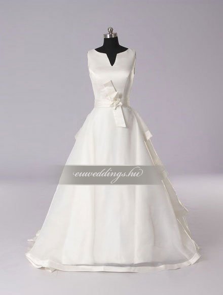 Menyasszonyi ruha A vonalú pántos-AVP-641