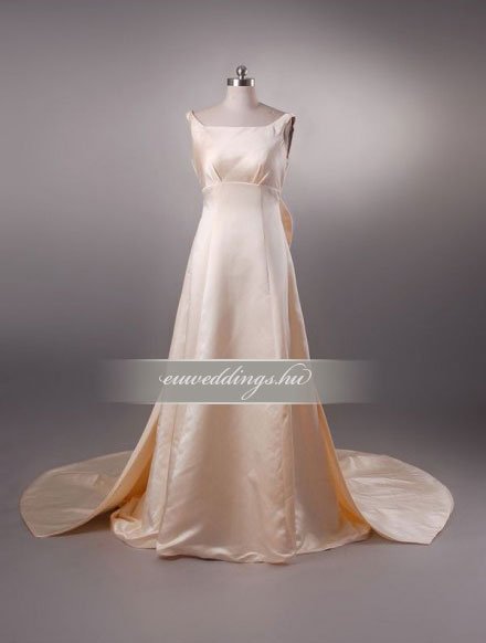 Menyasszonyi ruha A vonalú pántos-AVP-948