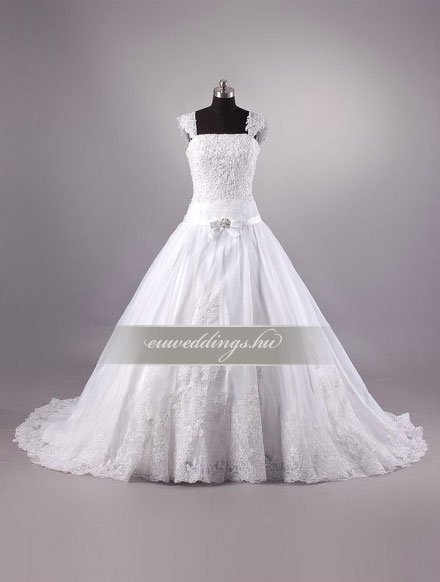 Menyasszonyi ruha báli fazonú pántos-BFP-4097
