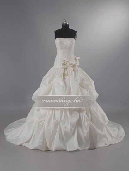 Menyasszonyi ruha báli fazonú színes és mintás-BFS-4666